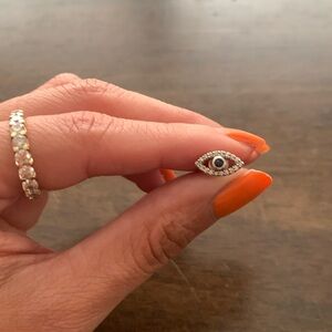 Evil Eye earring 🧿